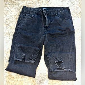 D.jeans ankle length